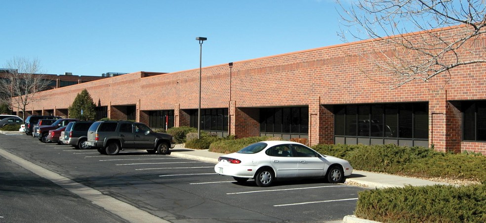 6900 W Jefferson Ave, Lakewood, CO for rent - Building Photo - Image 2 of 9