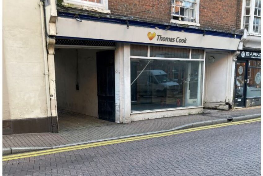 25-25A High St, Tring for sale Building Photo- Image 1 of 1