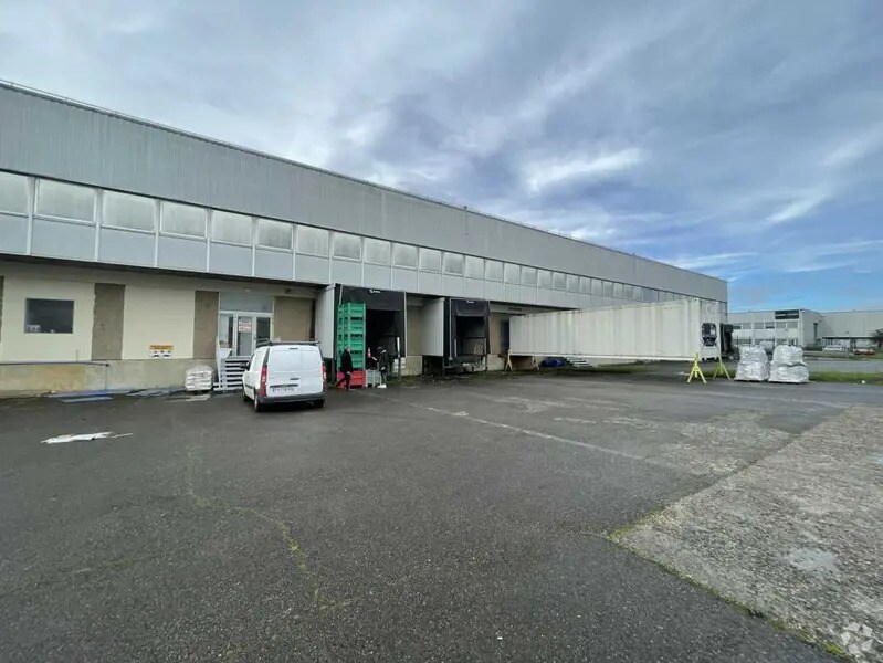 3-5 Rue De La Scierie, Sucy-en-Brie to rent Building Photo- Image 1 of 7
