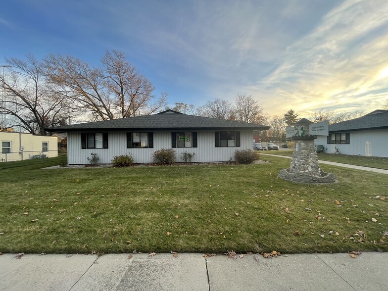 862 E 8th St, Traverse City, MI for rent - Building Photo - Image 1 of 6