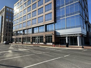 3000 Potomac Ave, Alexandria, VA for rent Building Photo- Image 1 of 4