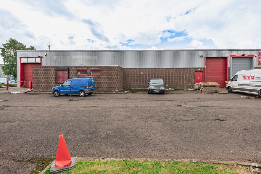 20 Munro Rd, Stirling to rent - Building Photo - Image 3 of 3