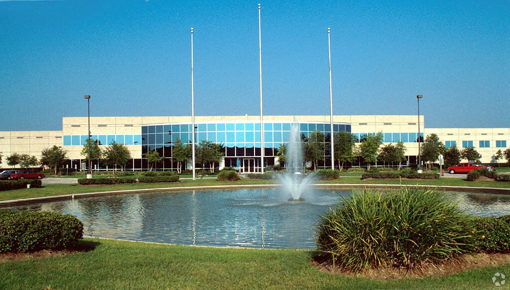 1111-1113 Gillingham Ln, Sugar Land 77478 - Sugar Land Interchange