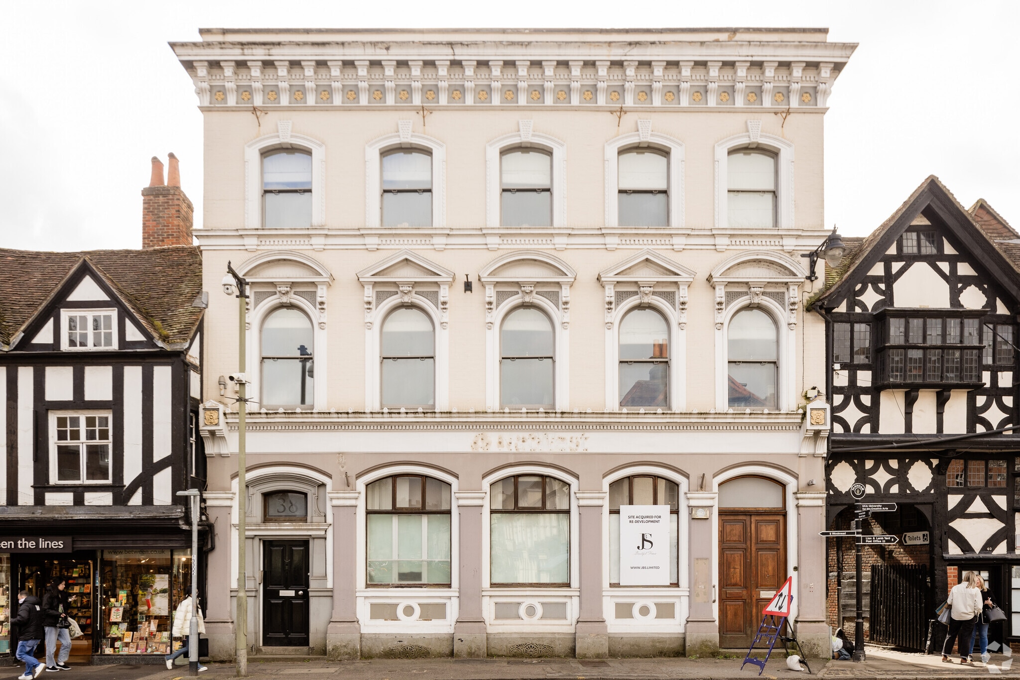 38-39 The Borough, Farnham to rent Primary Photo- Image 1 of 3