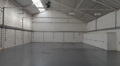 Paycocke Rd, Basildon to rent Interior Photo- Image 2 of 2