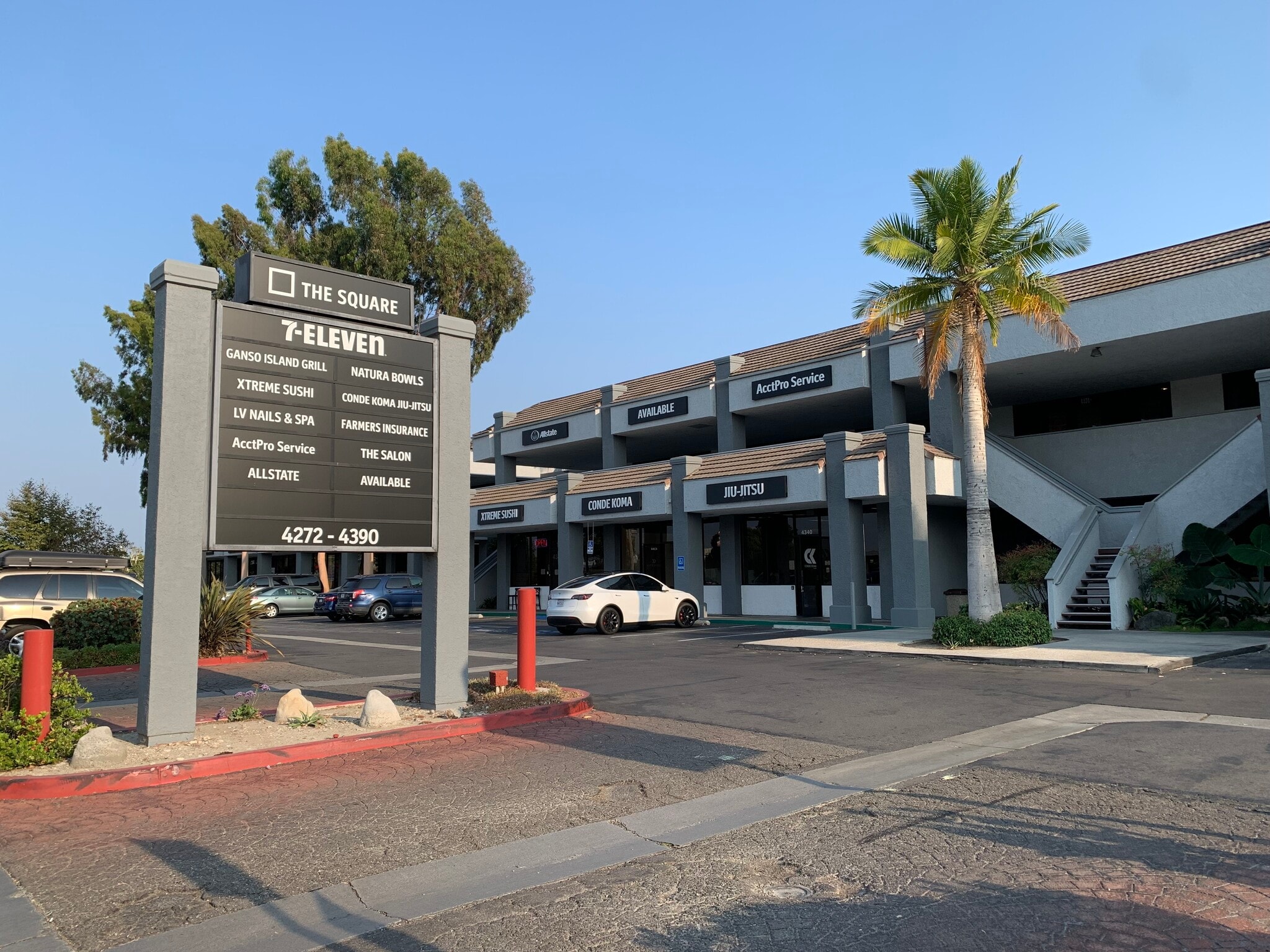 4272-4470 Katella Ave, Los Alamitos, CA to rent Building Photo- Image 1 of 6