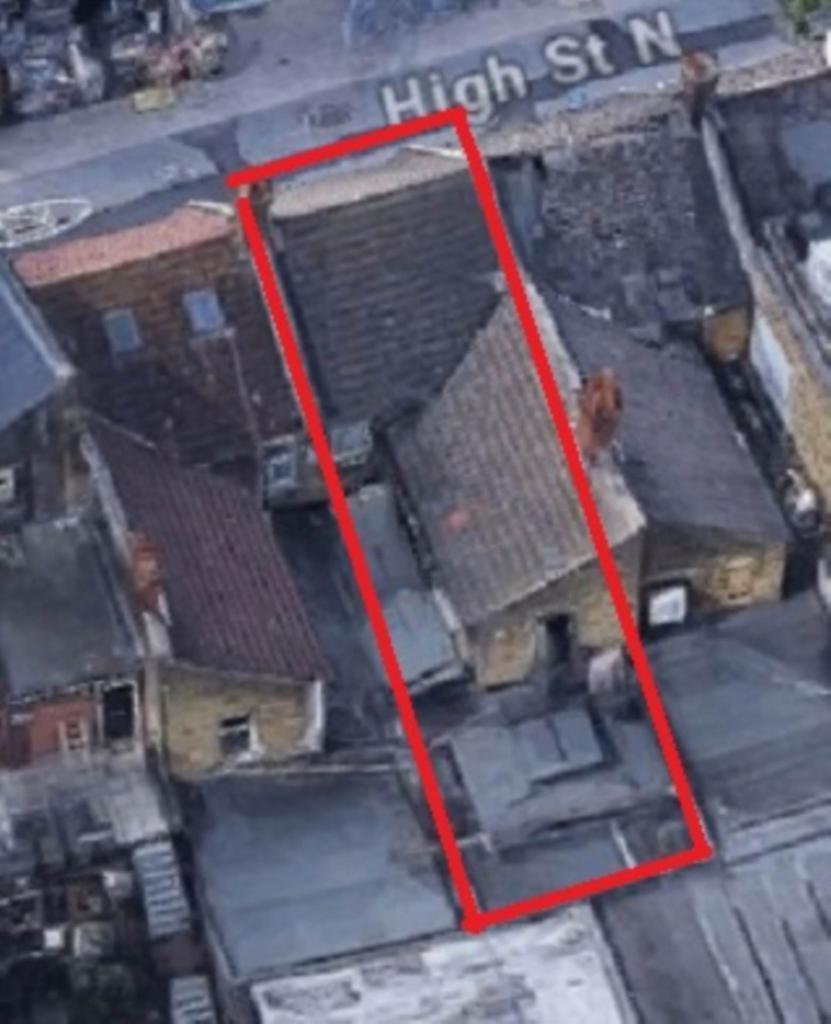24 High St N, London to rent Building Photo- Image 1 of 5