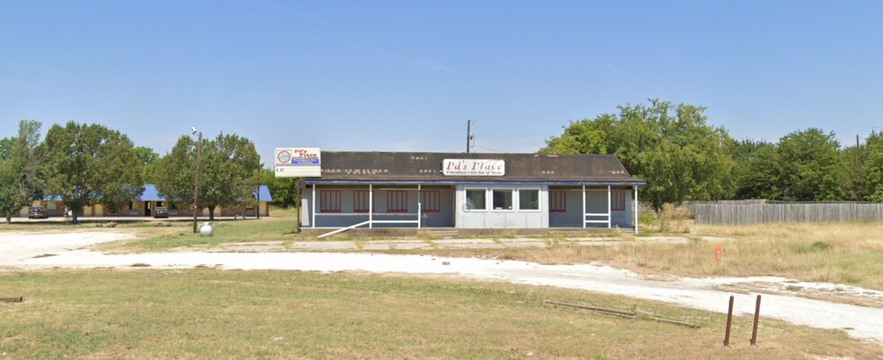 2105 N I-35, Gainesville, TX for rent - Building Photo - Image 3 of 6