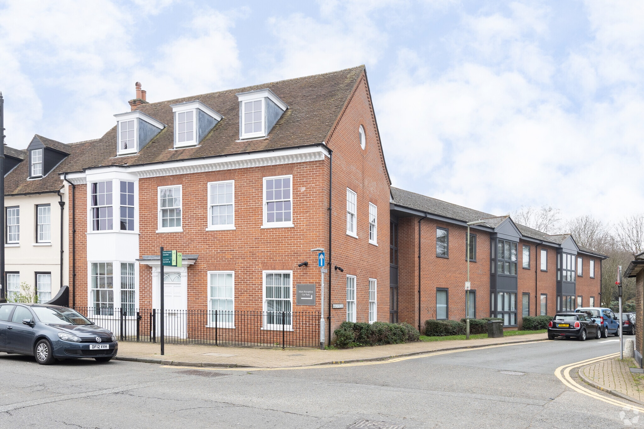 31 Windsor St, Chertsey for sale Building Photo- Image 1 of 1