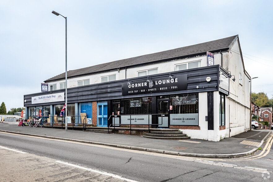 621-629 Liverpool Rd, Manchester to rent - Building Photo - Image 1 of 6