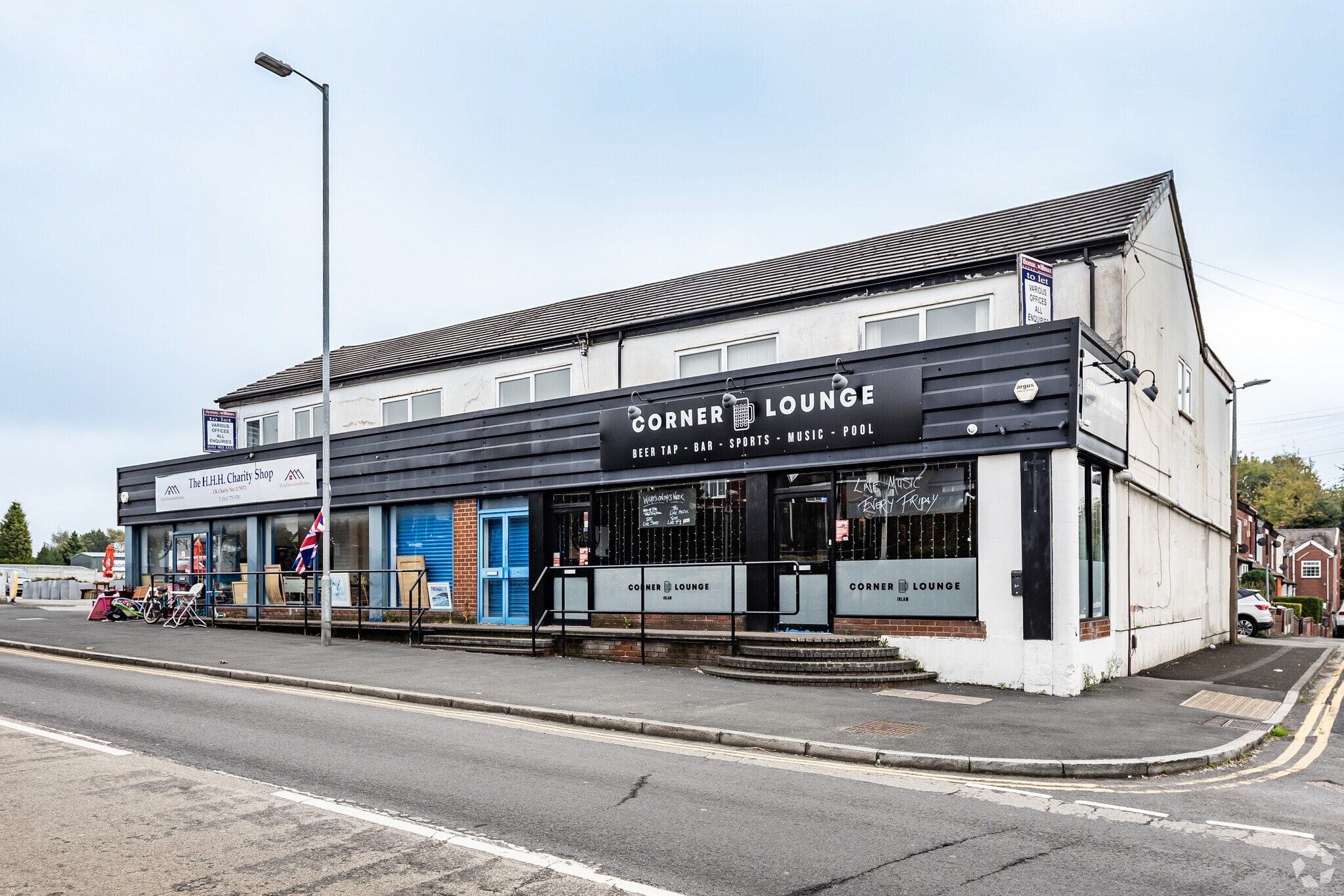 621-629 Liverpool Rd, Manchester to rent Building Photo- Image 1 of 7