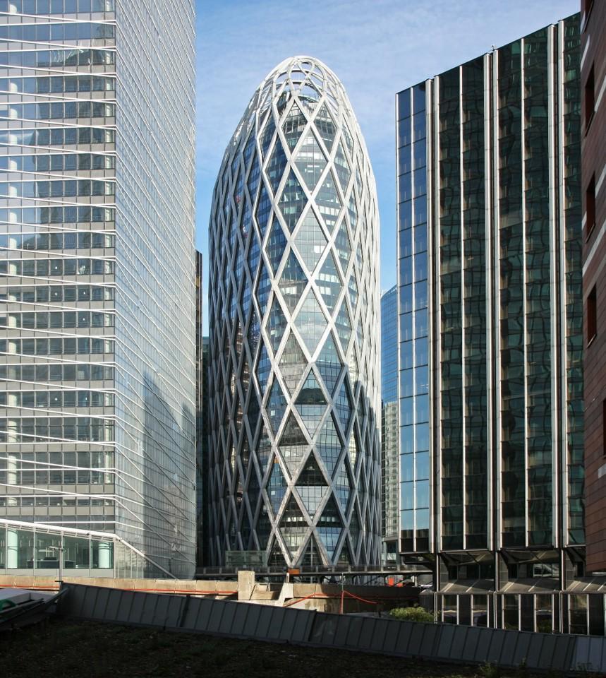 17 Bis Place Des Reflets, Courbevoie to rent Building Photo- Image 1 of 21