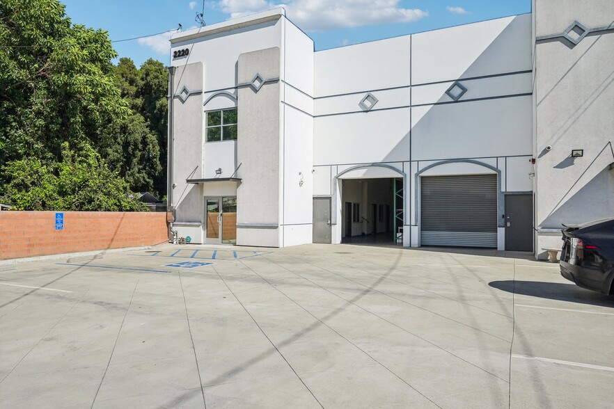 2220 Santa Anita Ave, South El Monte, CA for rent - Building Photo - Image 1 of 25