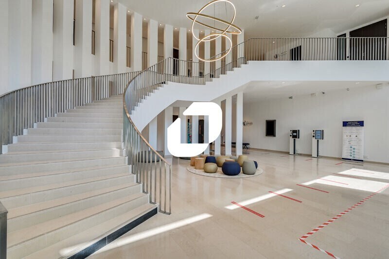 Office in Saint-Denis to rent - Building Photo - Image 3 of 14