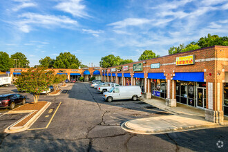 7631 Sharon Lakes Rd, Charlotte, NC for sale Primary Photo- Image 1 of 1