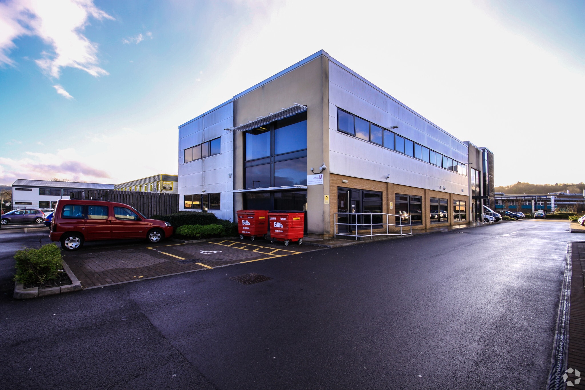 Pontygwindy Rd, Caerphilly to rent Primary Photo- Image 1 of 5