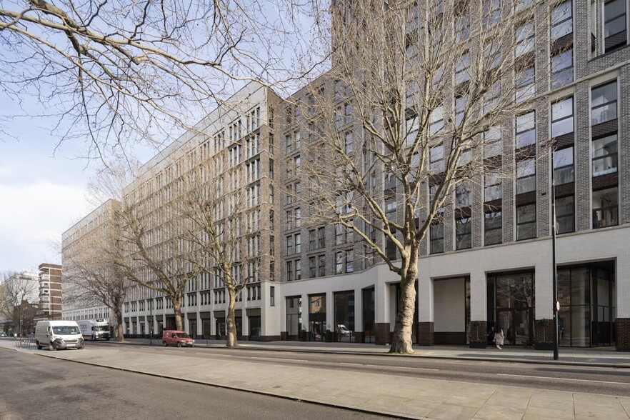 133 Blackfriars Rd, London to rent - Building Photo - Image 1 of 4