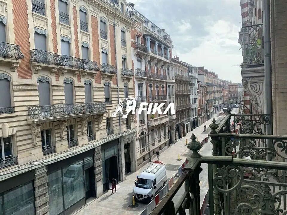 Office in Toulouse to rent Building Photo- Image 1 of 12