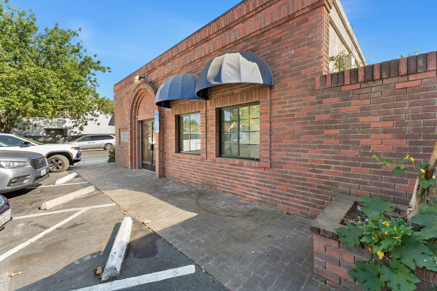 646 El Camino Ave, Sacramento, CA for sale - Building Photo - Image 1 of 13