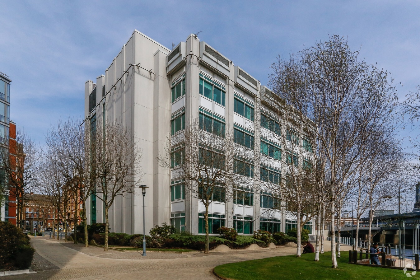 1 Whitehall Quay, Leeds LS1 4HR UK