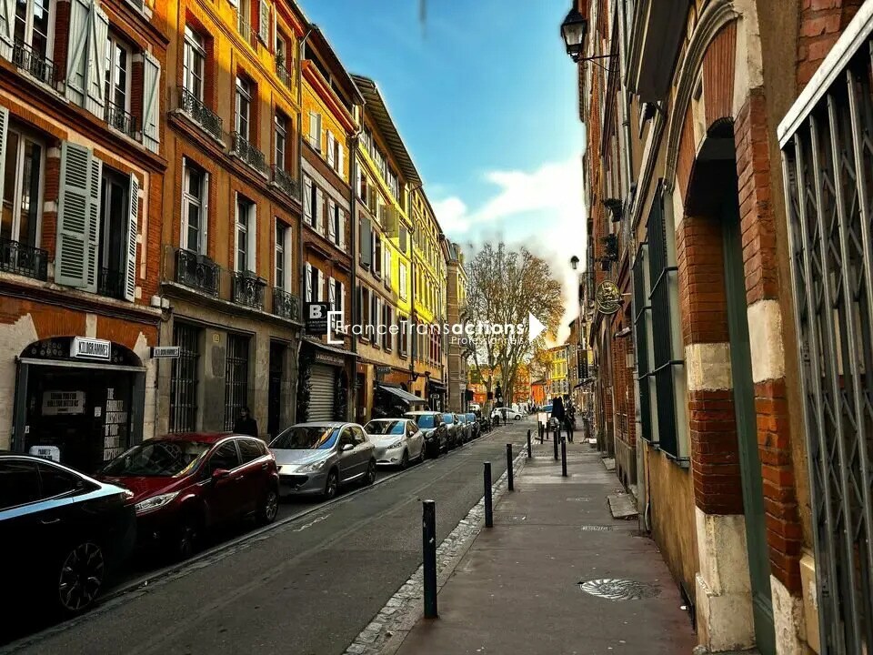 Retail in Toulouse to rent Building Photo- Image 1 of 5