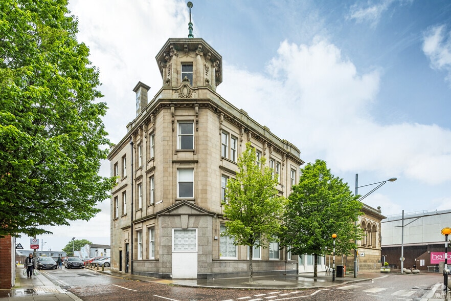 8-14 Darwen St, Blackburn to rent - Building Photo - Image 3 of 3