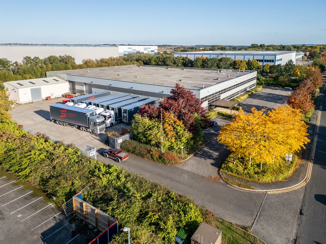 Michigan Dr, Milton Keynes to rent Building Photo- Image 1 of 6