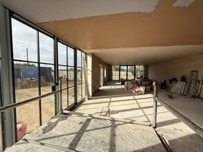 Court Ln, Christchurch to rent Interior Photo- Image 2 of 2