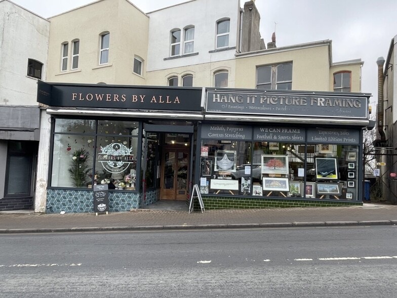 140-144 Wells Rd, Bristol to rent - Building Photo - Image 1 of 2