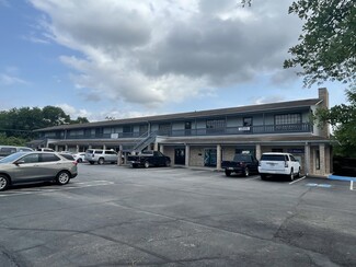 More details for 812 W Dallas St, Conroe, TX - Office, Office/Retail for Rent