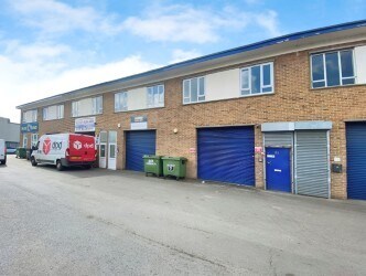 Milford Rd, Reading to rent - Building Photo - Image 2 of 16