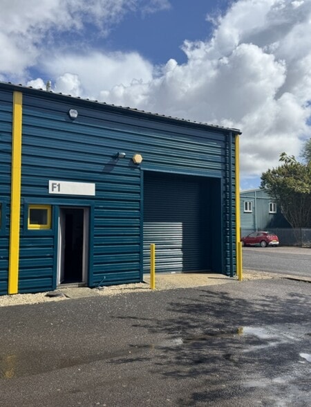 Hilton, Chichester for sale - Building Photo - Image 2 of 7