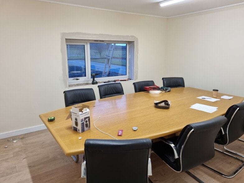 Perth Rd, Dalwhinnie to rent - Building Photo - Image 2 of 4