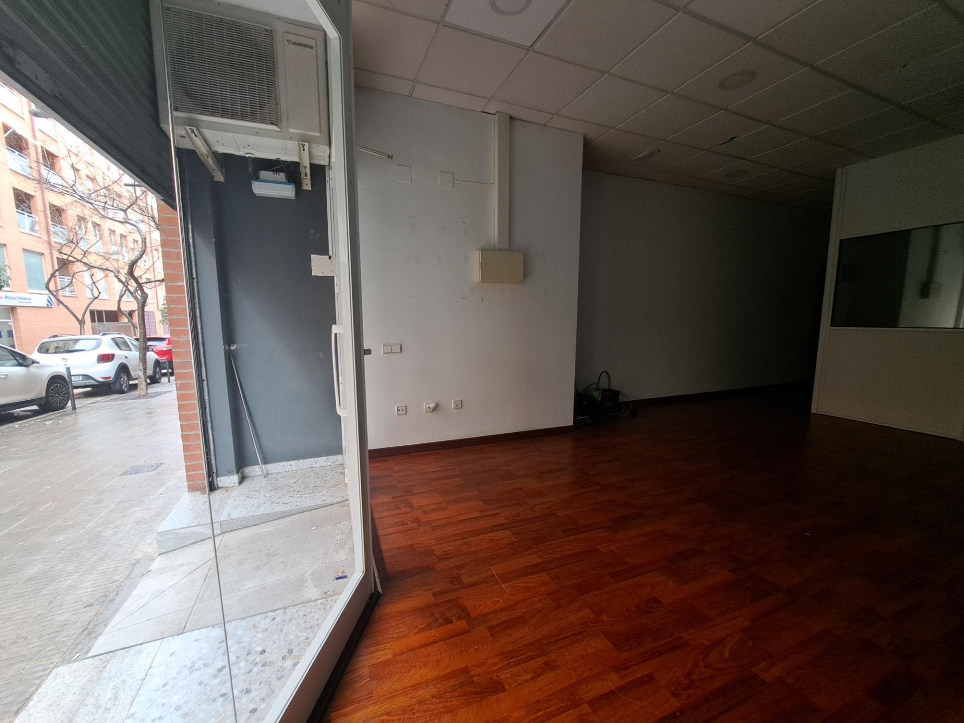 Office / Retail in Martorell, Barcelona to rent Interior Photo- Image 1 of 15