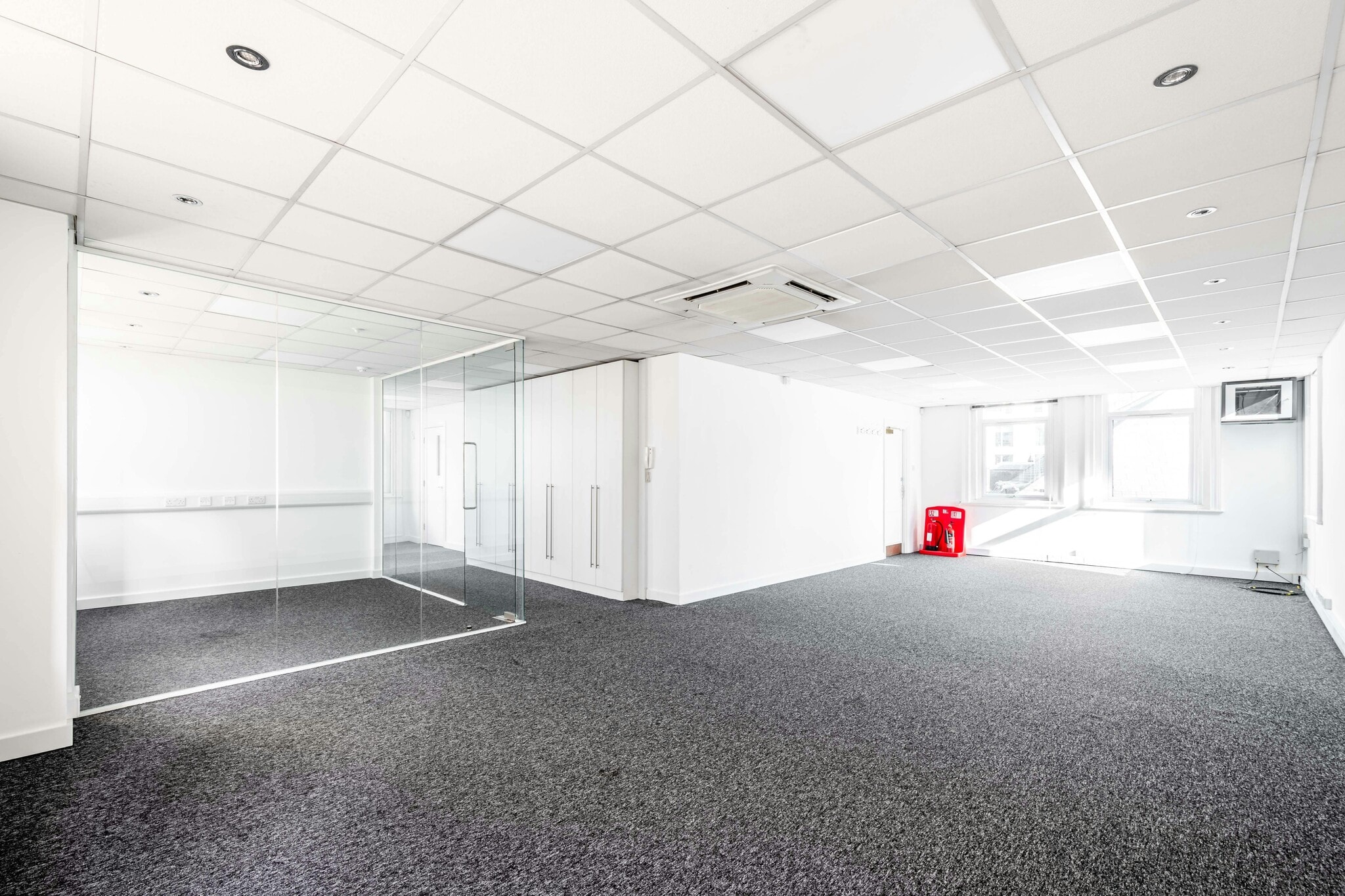 232-238 Bishopsgate, London to rent Interior Photo- Image 1 of 7