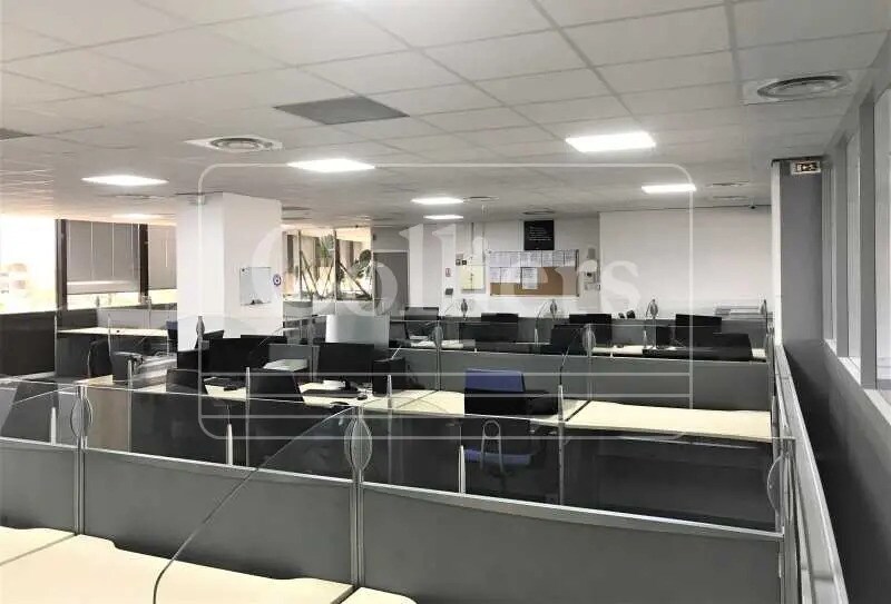 Office in Marseille to rent - Interior Photo - Image 3 of 12
