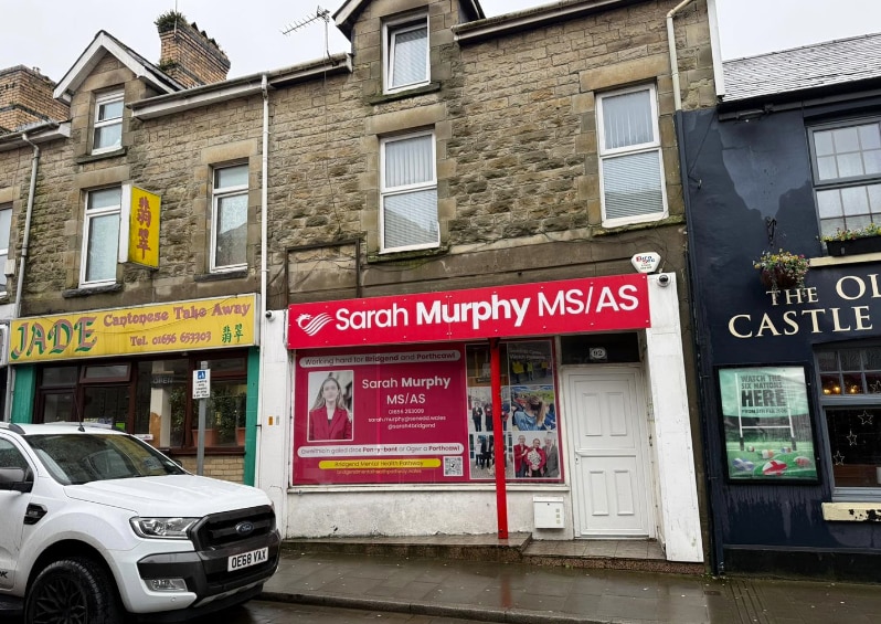 92 Nolton St, Bridgend to rent Primary Photo- Image 1 of 3