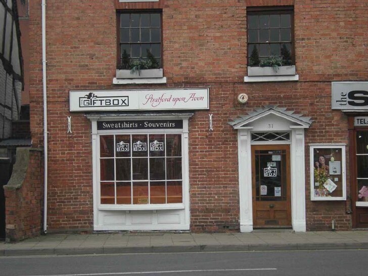 31-31A Henley St, Stratford Upon Avon for sale - Primary Photo - Image 1 of 1