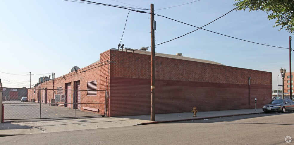 2200 S Hill St, Los Angeles, CA for rent - Building Photo - Image 3 of 5