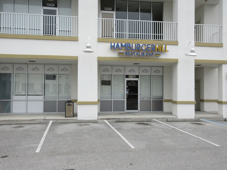 13302-13428 Telecom Dr, Tampa, FL for rent - Building Photo - Image 3 of 4