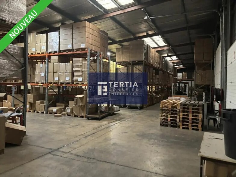 Light Industrial in Montpellier to rent - Interior Photo - Image 3 of 9