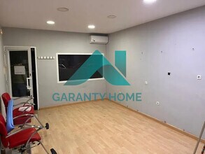 Retail in Cáceres, Cáceres to rent Interior Photo- Image 1 of 3