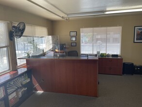 232 N Lake Ave, Pasadena, CA for rent Interior Photo- Image 1 of 4