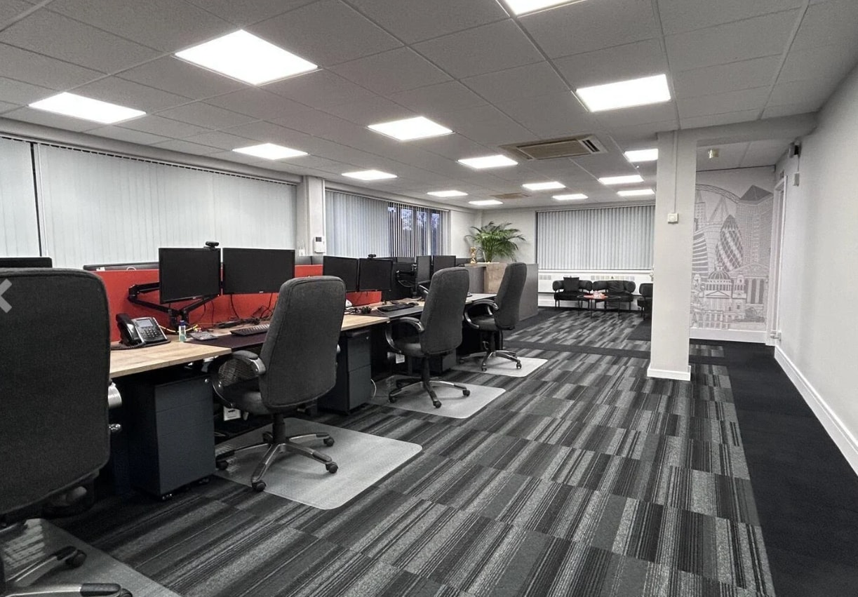 869 High Rd, London to rent Interior Photo- Image 1 of 13