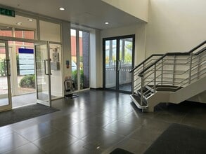 Alba House, Mulberry Business Park, Wokingham to rent Interior Photo- Image 2 of 5
