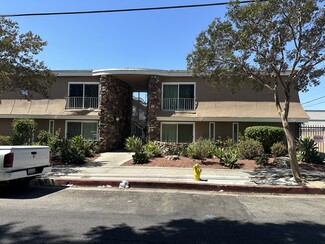 More details for 7503 Hazeltine Ave, Van Nuys, CA - Residential for Sale