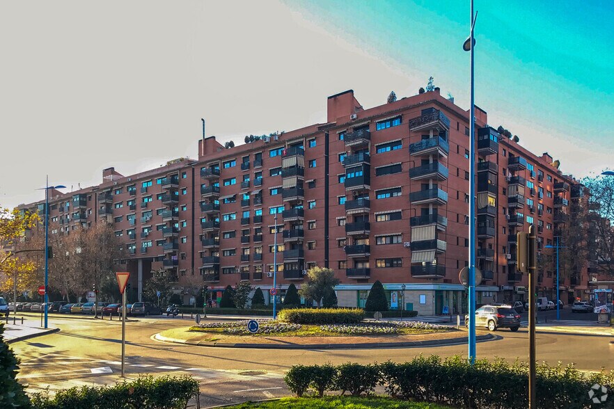 Calle Ministro Fernández Ordóñez, 1, Alcorcón, Madrid to rent - Building Photo - Image 2 of 2