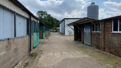 Balsall St, Coventry to rent Building Photo- Image 2 of 4