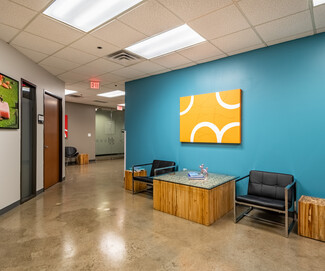 More details for 9535 Forest Ln, Dallas, TX - Coworking for Rent