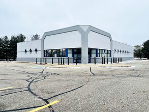 890 Michigan Ave E, Battle Creek, MI for sale Building Photo- Image 1 of 1